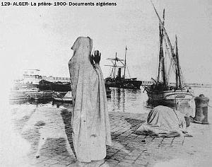 129- Alger- La priere- 1900- Documents algeriens